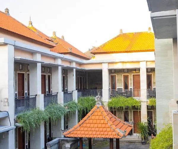 Gasthuis Santhi Graha Kuta By Devillas 2*